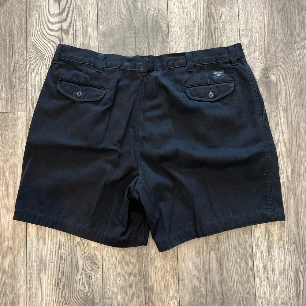 Dockers Men’s Pleated Black Khaki Flat Front Shorts 7.5” Inseam 40W 4 Pockets